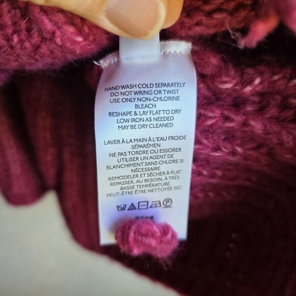 ANTHROPOLOGIE Ramona Cable-Knit V-Neck Sweater Size Medium M Berry Red - Picture 8 of 9